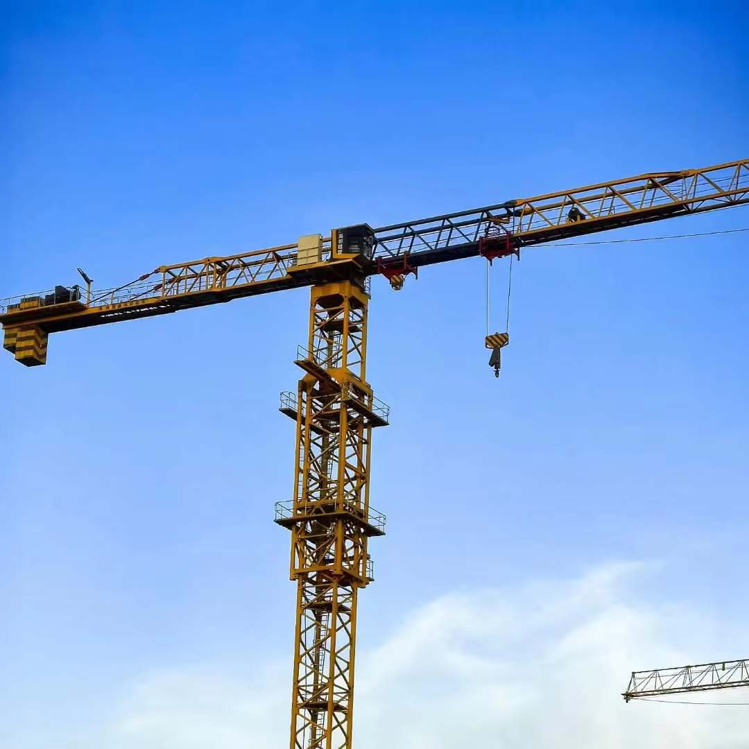 Second-hand Construction Tower Crane 12 Ton Lifting Capacity XGT7022-16 Flat-Top Crane Tower